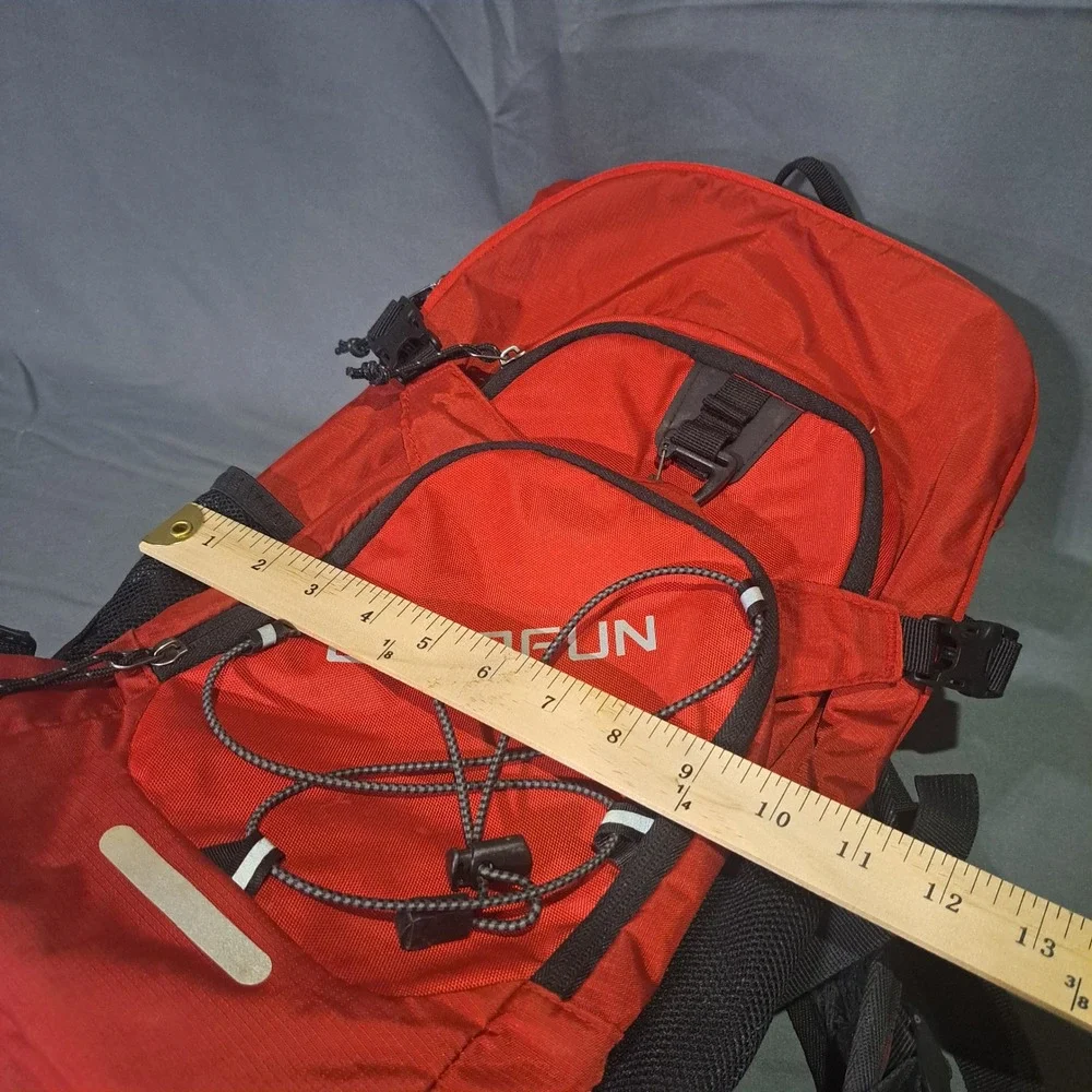Everfun Red Hiking‎ Backpack Hydration Ready Outdoor Daypack Ripstop Mesh 18L